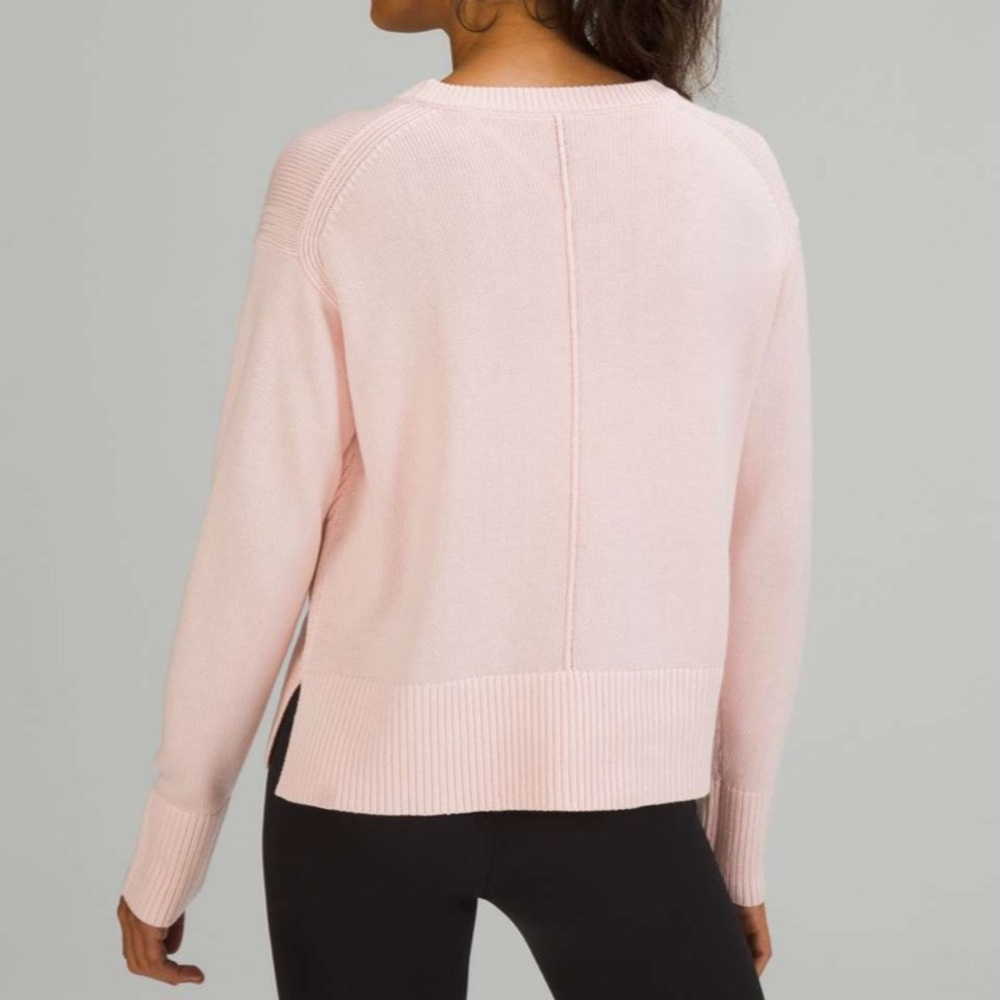 Lululemon Cashlu Boxy Crewneck Sweater
Pink Mist - Picture 5 of 7